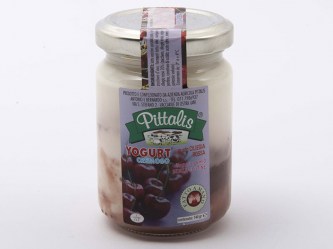 yogurt-cremoso-ciliegia-rossa
